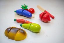 Cargar imagen en el visor de la galería, Tabla para cortar frutas para niños
