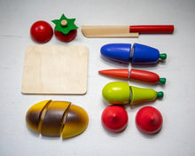 Cargar imagen en el visor de la galería, Tabla para cortar frutas para niños
