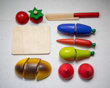 Cargar imagen en el visor de la galería, Tabla para cortar frutas para niños

