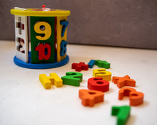 Cargar imagen en el visor de la galería, Rueda didactica para niños
