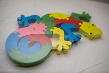 Cargar imagen en el visor de la galería, PUZZLE GRANDE

